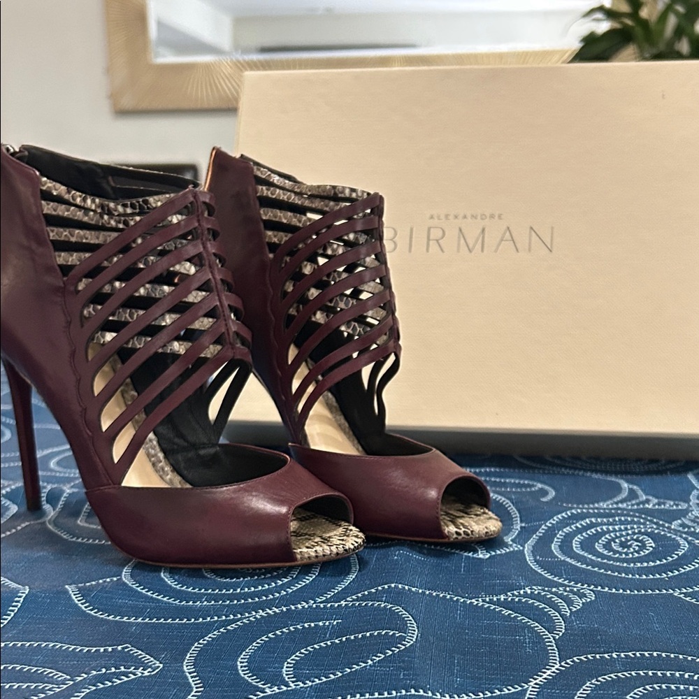 Alexandre Birman Maroon Strappy Peep-Toe Heels